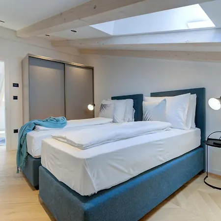 Mare Sano Plaza Apartament *
